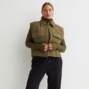 ✨NWT✨ H&M Cropped Quilted Vest
